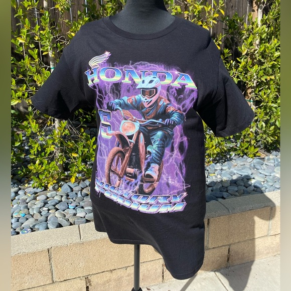 Honda graphic tee - Picture 2 of 5